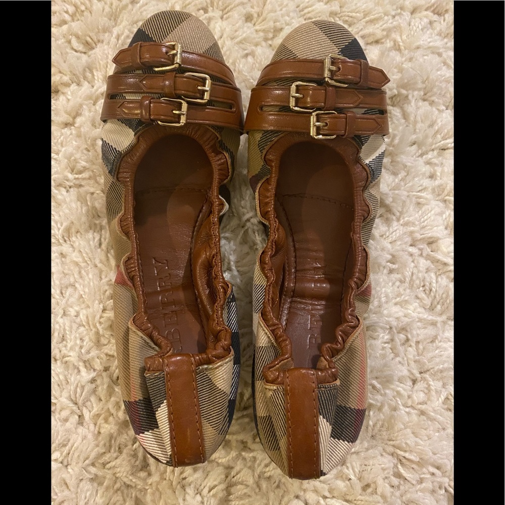 Burberry ballet flats
